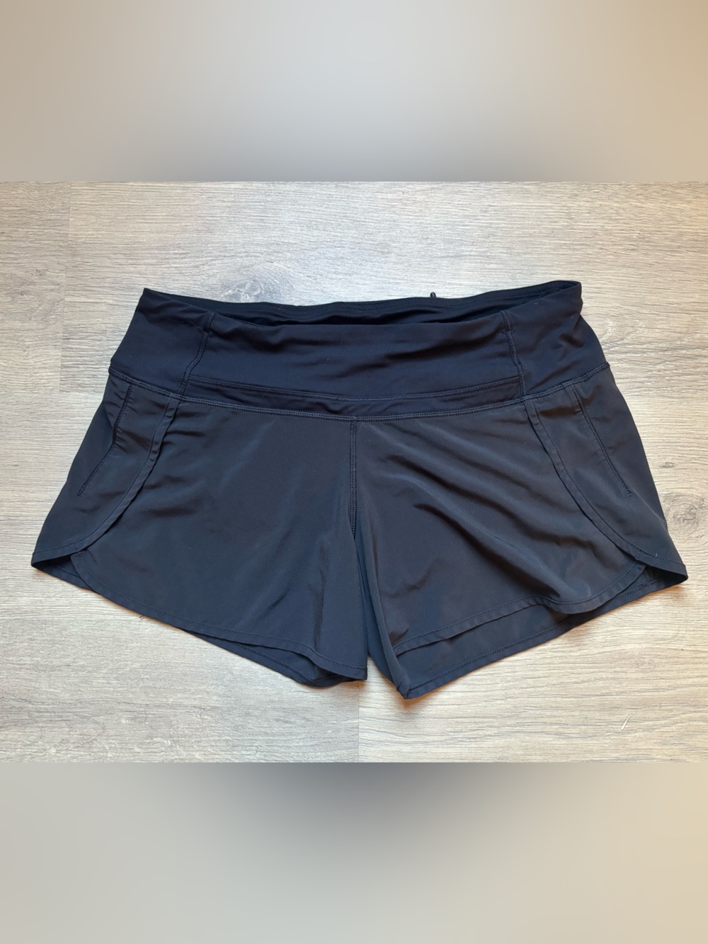 Women’s Black Size 6 Lululemon Shorts